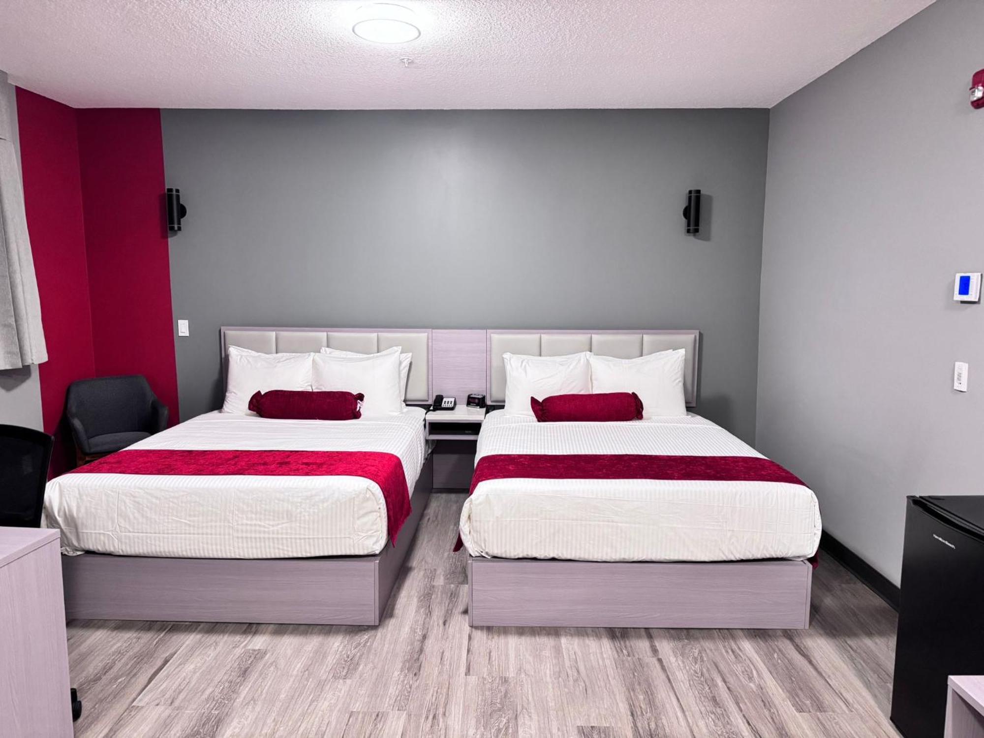 Ramada By Wyndham West Edmonton Hotel & Suites Exterior foto