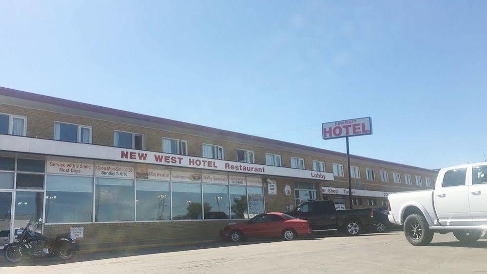 Ramada By Wyndham West Edmonton Hotel & Suites Exterior foto